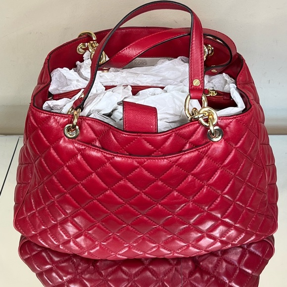 Sold ~Michael Kors Red Leather Quilted Handbag - Picture 12 of 16